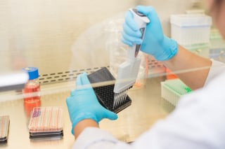 biological-saftey-cabinet-pipetting-multichannel-ppe-sterile-technqiue.jpg